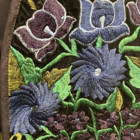 Chicos design VTG floral embroidered Vest Womens M Artsy Art to wear Boho - Picture 8 of 10